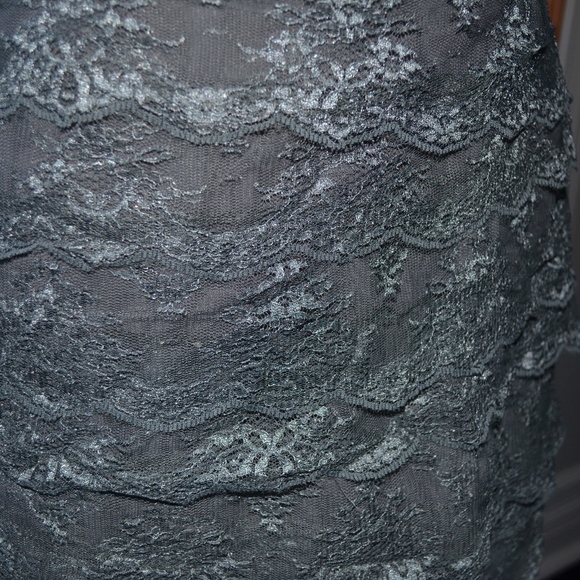 skirt - Picture 3 of 4